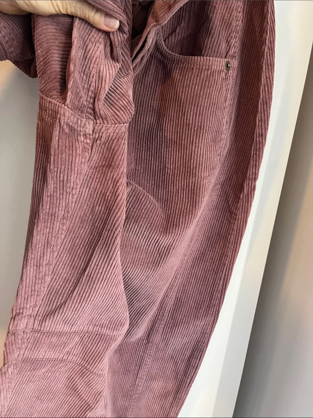 Free People We The Free Good Luck Mid-Rise Cord Barrel Jeans 28 NWT